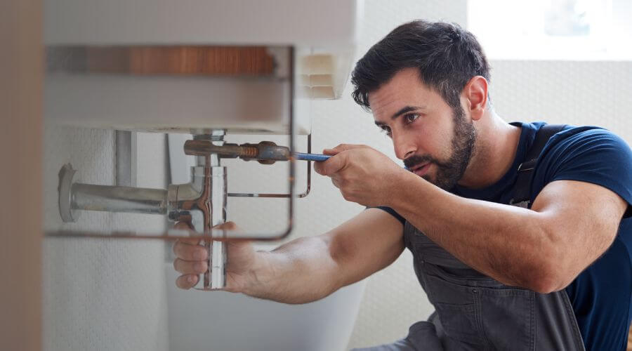 Water heater thermostat replacement in West Baden Springs, IN